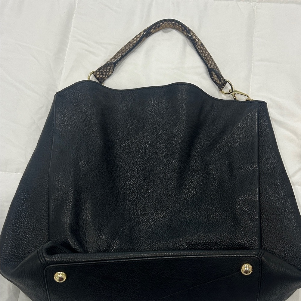 Elegant Black Women's Bag